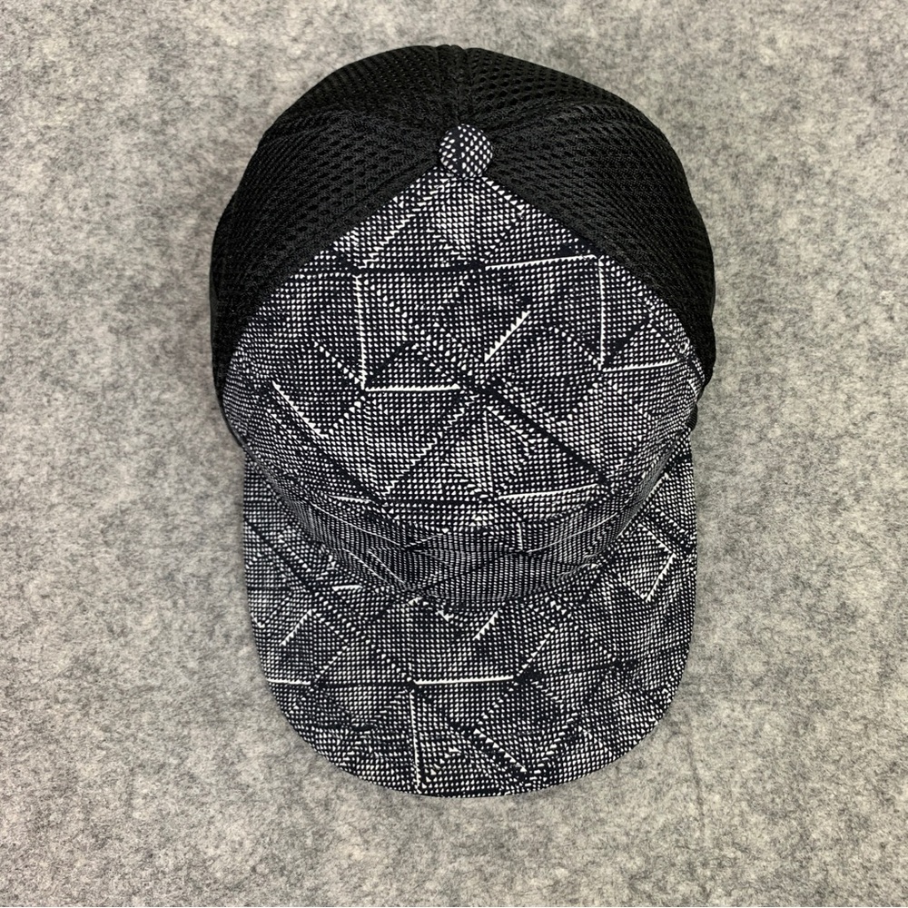 Lululemon Mens Commission Hat Black White Crosshatch Snap Back Trucker Vent
